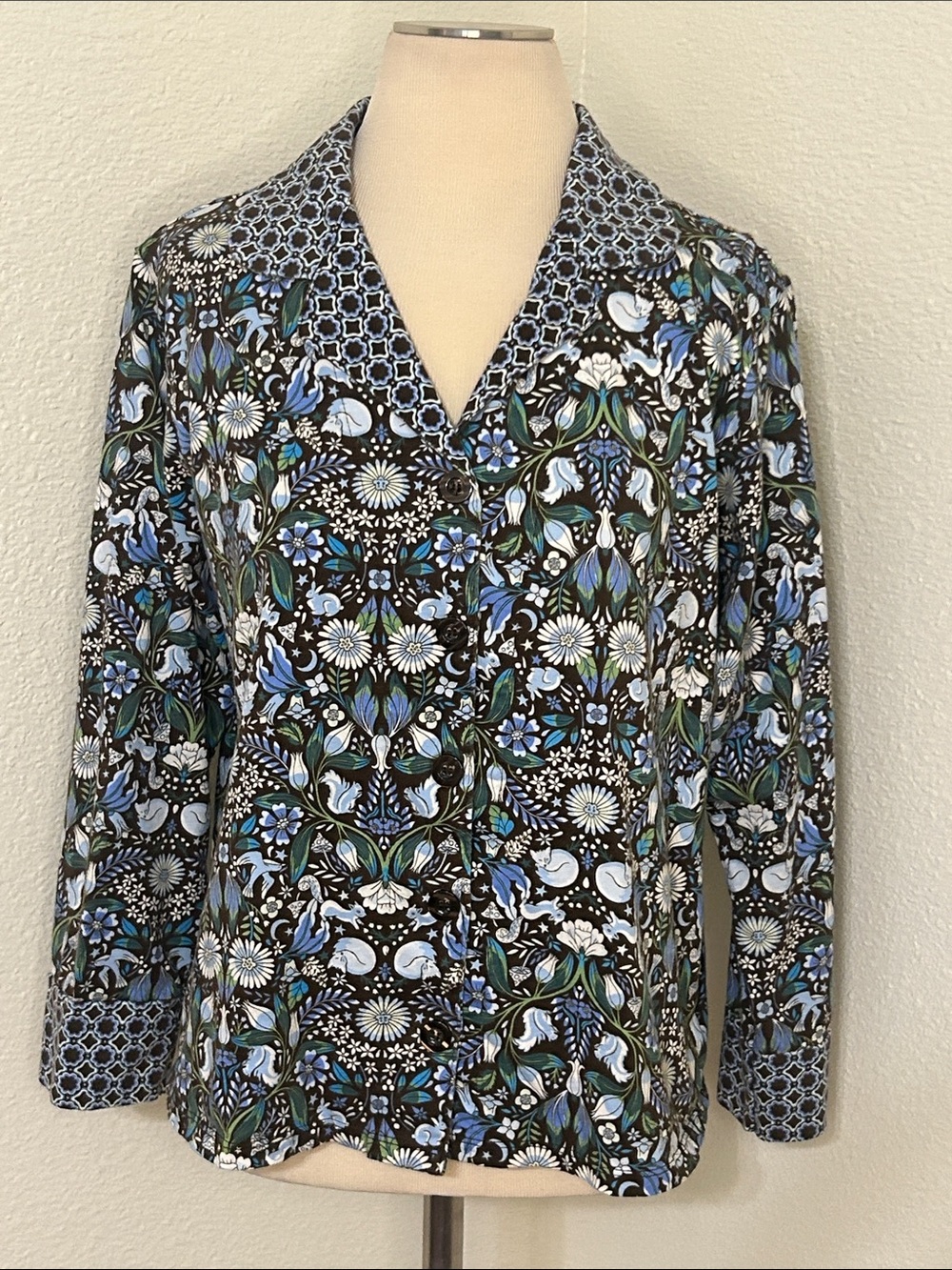 Vera Bradley Chocolate Brown Blue Floral Pattern Long Sleeve Ladies Shirt M 8 10